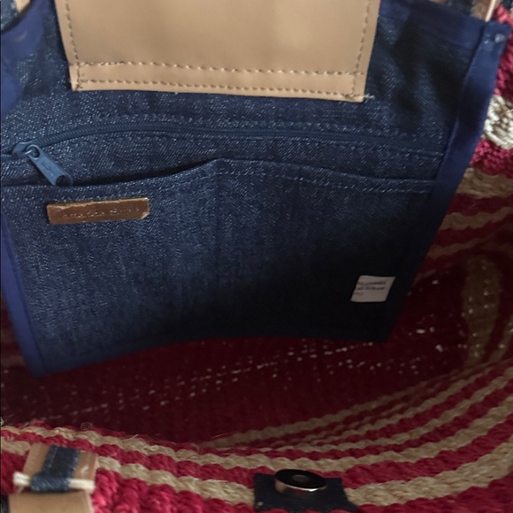 Amanda Smith Red and Tan Striped Tote - Picture 10 of 16